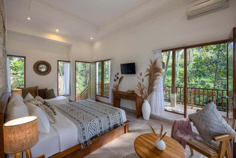 Jungle Paradise Suite - Bed and Breakfast Ubud