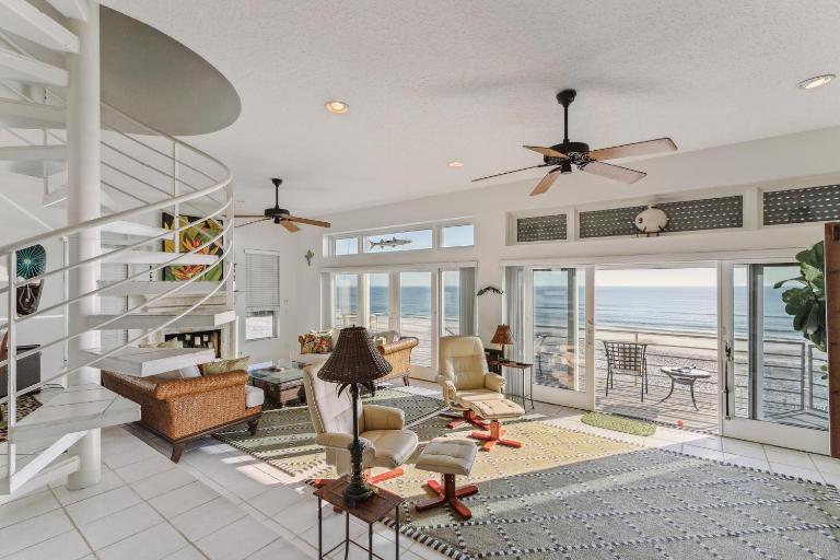 Breathtaking Beach Front House home - Chambres d'hôtes Saint Augustine
