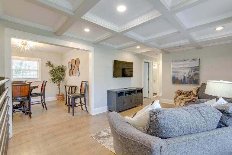 Pet-Friendly Decatur Home ~ 8 Mi to Downtown ATL! - Bed and Breakfast Decatur
