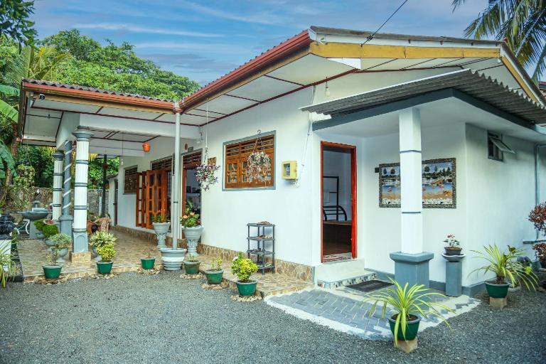 Villa Tranquil Hikkaduwa - B&B Hikkaduwa