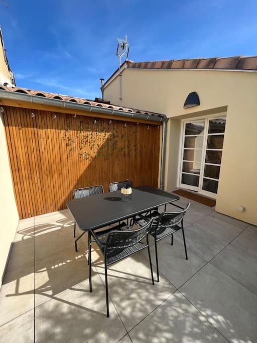 Appartement élégant, 2 chambres et terrasse Rofftop - B&B Montélimar