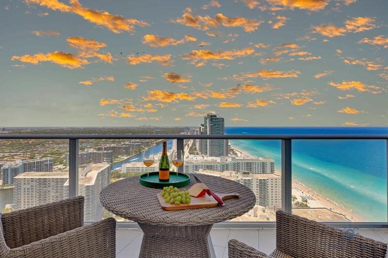 Insane Ocean View Balcony Beachfront Resort Pool - Chambres d'hôtes Hollywood