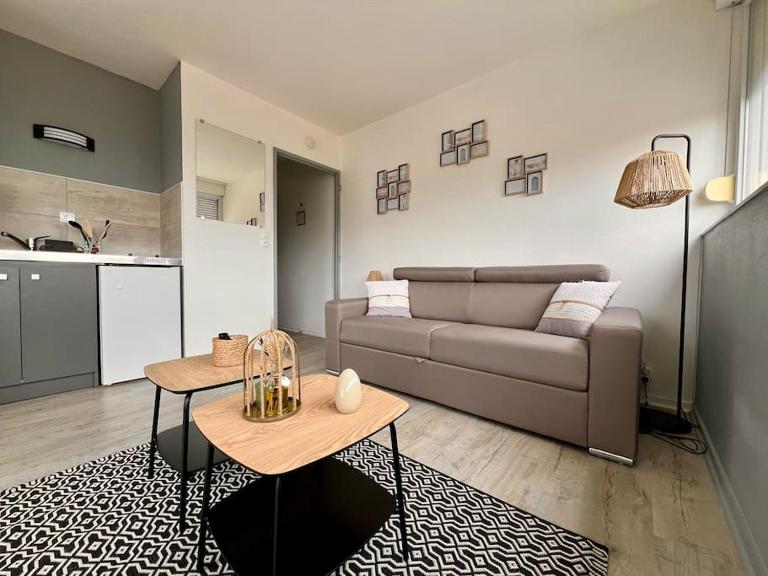 Studio 2 prsn / Proche Gare-Viotte / Garage Privé - B&B Besanzón