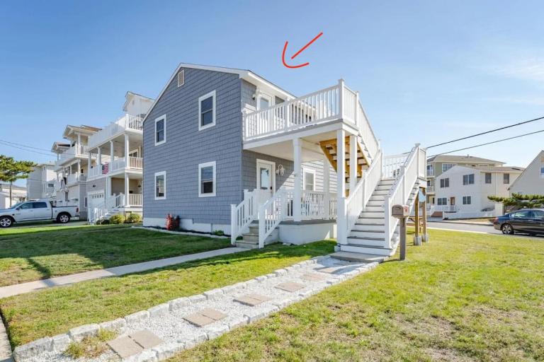 Beach Bliss 1 Block1 From Beach Upstairs Unit - B&B Brigantine