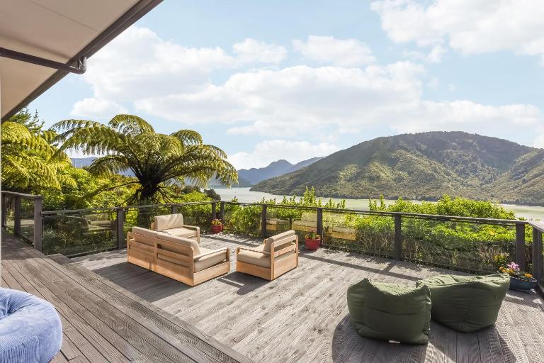 Tepuia Daze - Havelock Holiday Home - B&B Picton