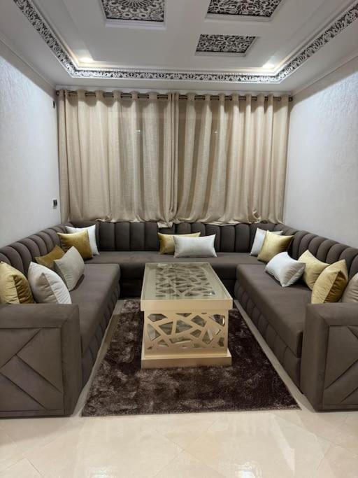 Family-sized Cosy Apartment - Ferienwohnung Larache