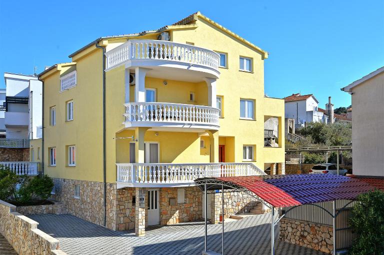 Apartments Goranka 2 - B&B Murter