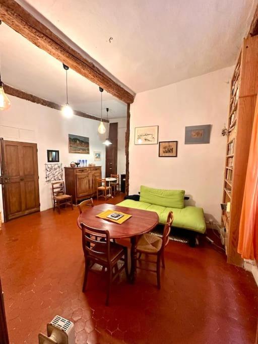 Abbaye - Appartement spacieux au coeur du Vieux-Nice - Bed and Breakfast Nice