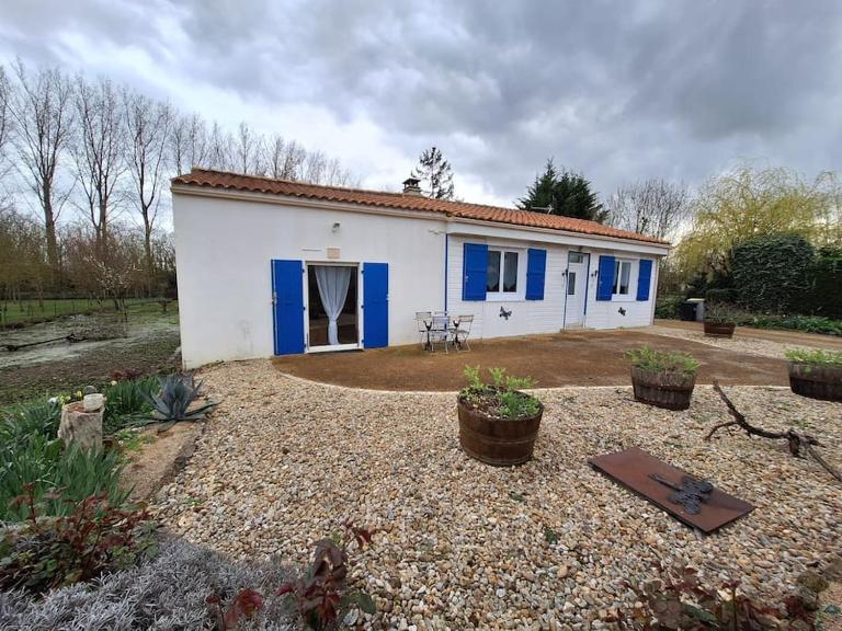 la petite cabane - Chambres d'hôtes Maillé
