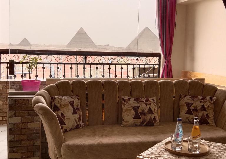Giza Pyramids View Apartment - Ferienwohnung Kairo