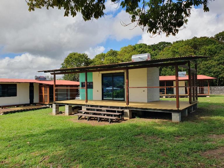 Les Maripas Studio 2 - Bed and Breakfast Rémire