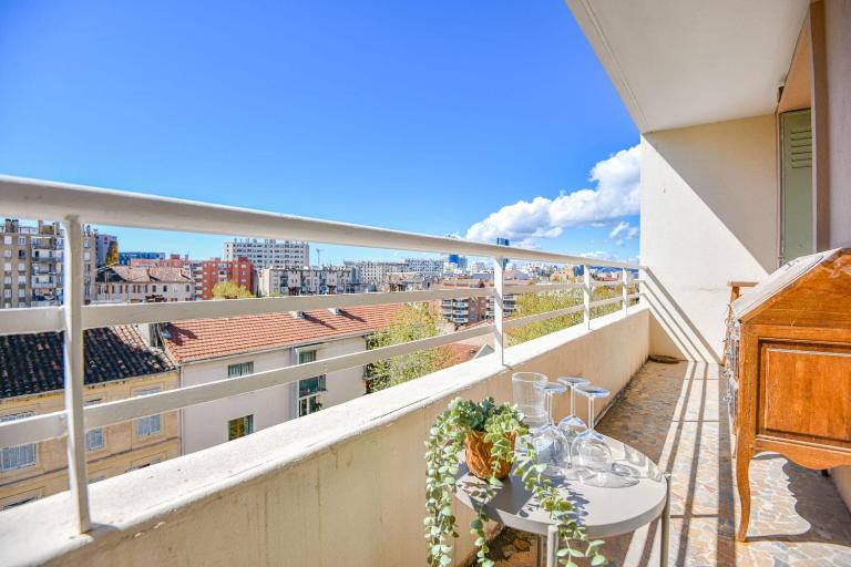 Appart 3 ch neuf proche Saint-Charles Belle de Mai - Bed and Breakfast Marseille