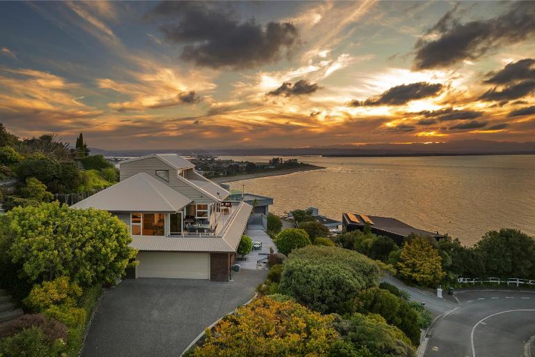 Aquavista - Beautiful Views over Tasman Bay - B&B Nelson