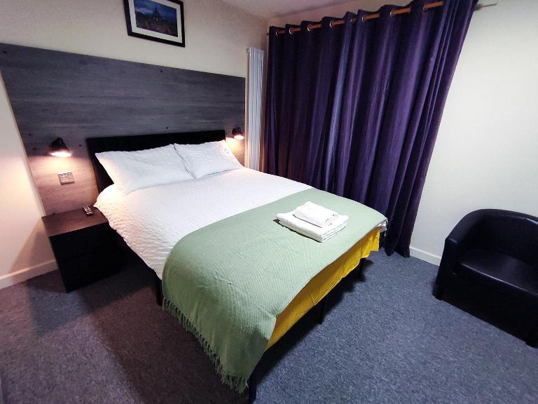 Osney Hazel Studio - Self Contained Studio Flat - B&B Oxford