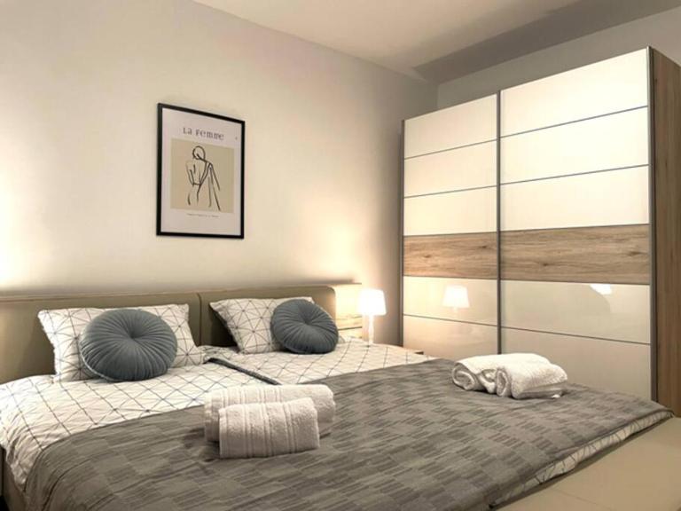 Apartman Neva ,prostrani stan u blizini mora - B&B Pula