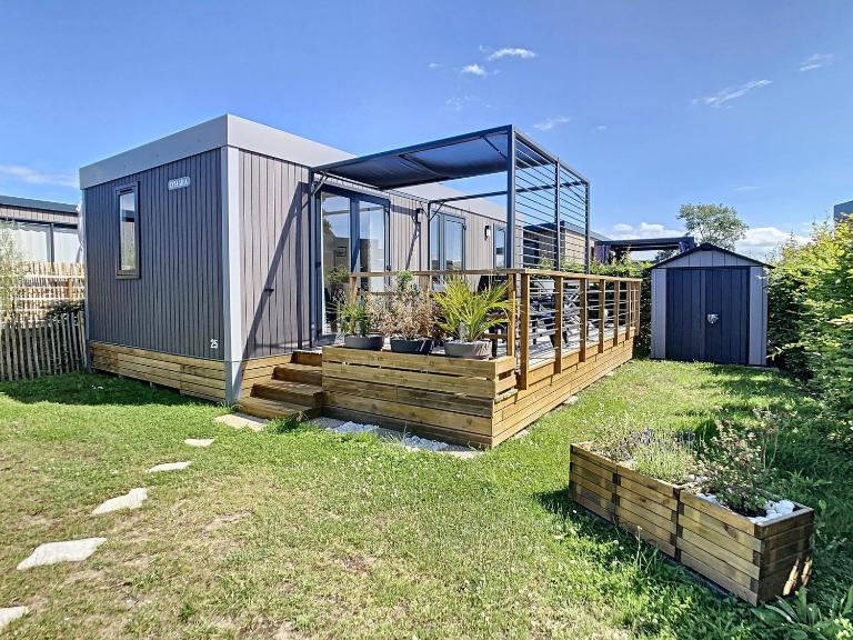 Mobil-home Grand Confort 4 pers: piscine chauffée, près de la plage, parking inclus - FR-1-361A-48 - B&B Jullouville
