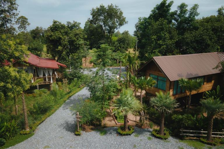 บ้านสวนแก้วคำแพง Baan Suan Kaew Khampaeng - B&B Udon Thani