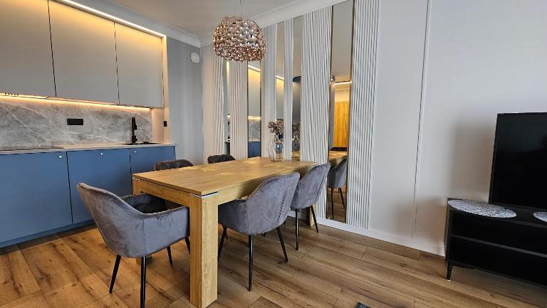 Apartament Elegance, Metro, free parking - Ferienwohnung Warschau