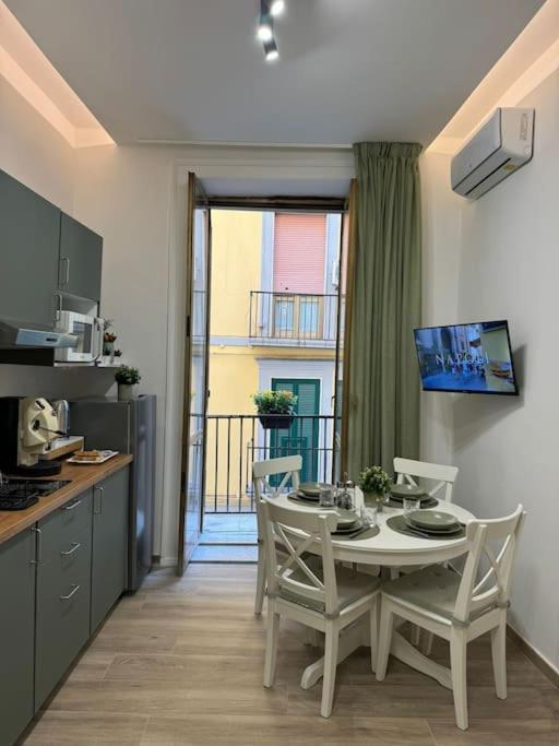 Federico II Apartment - B&B Napoli