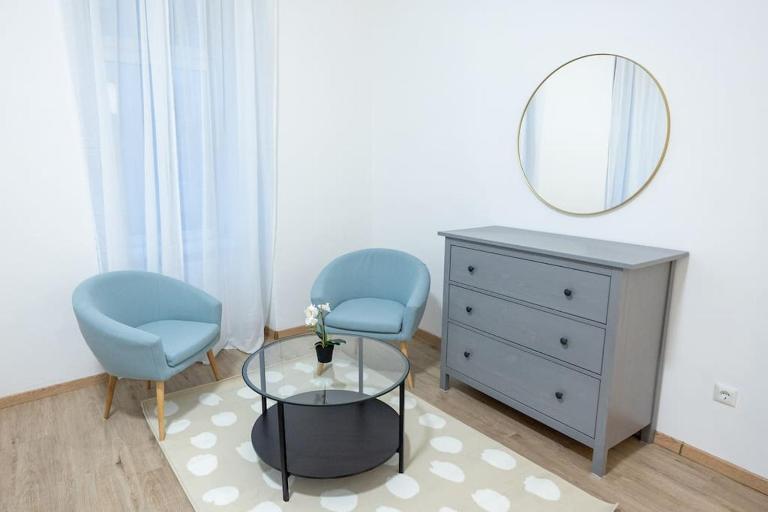Second District Charming Flat - Bed and Breakfast Wenen