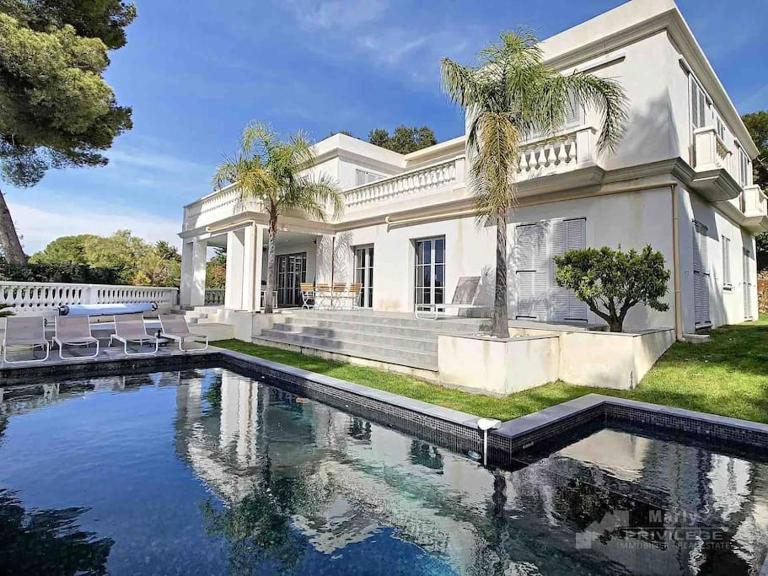 Villa Lion, gorgeous villa in Le Cannet overlooking Cannes - B&B Le Cannet