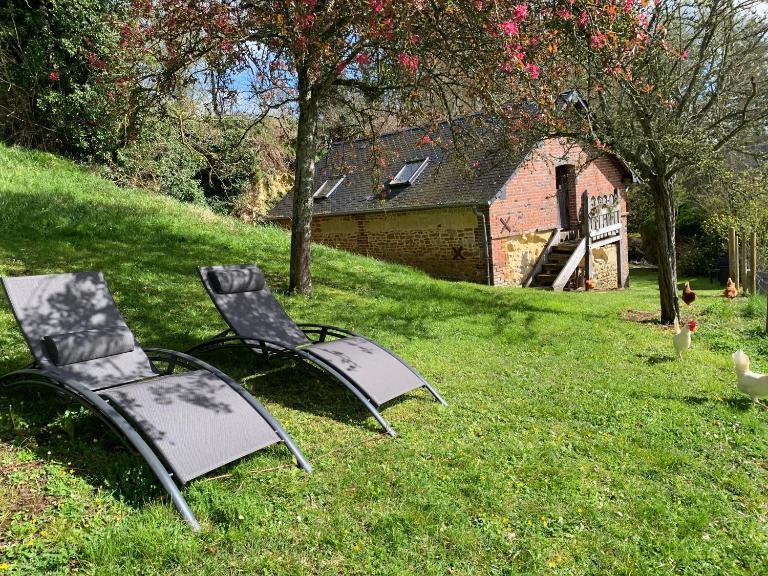 Gîte "Le Refuge" Dans un Domaine de 7ha Au Calme - Chambres d'hôtes Vimoutiers