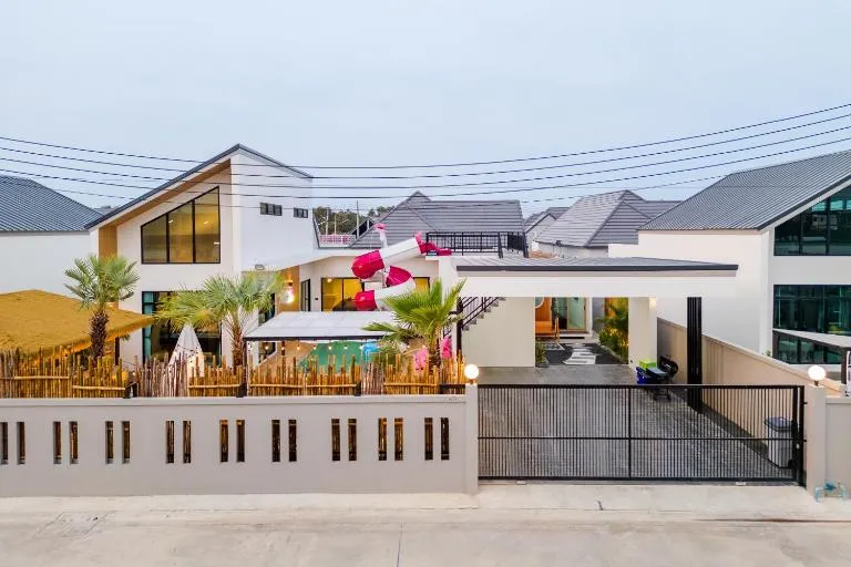 BoHome Pool Villa Cha-am - Chambres d'hôtes Ban Huai Suea