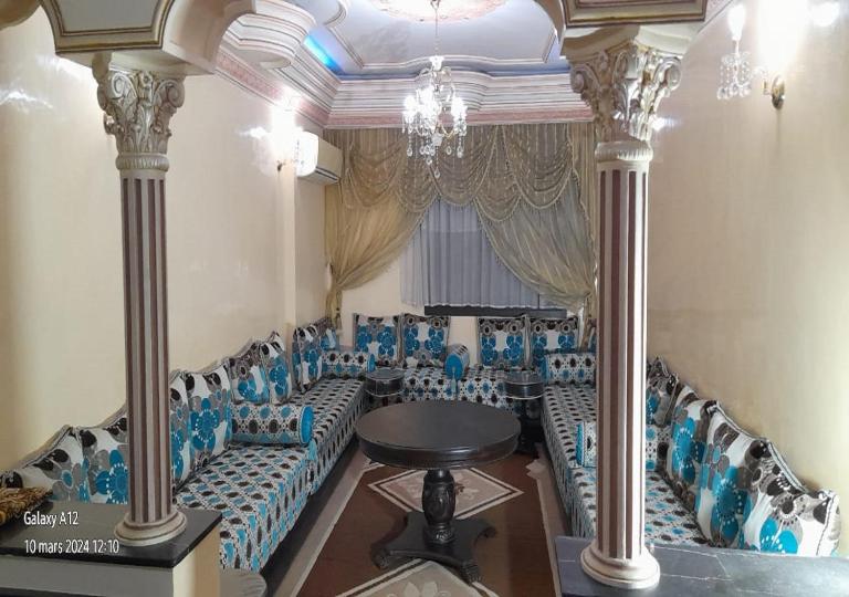 Moroccan Teguemi - B&B Casablanca