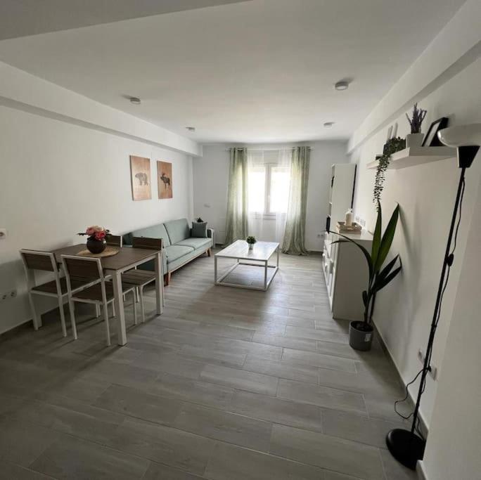 piso en pleno centro - Ferienwohnung San Fernando