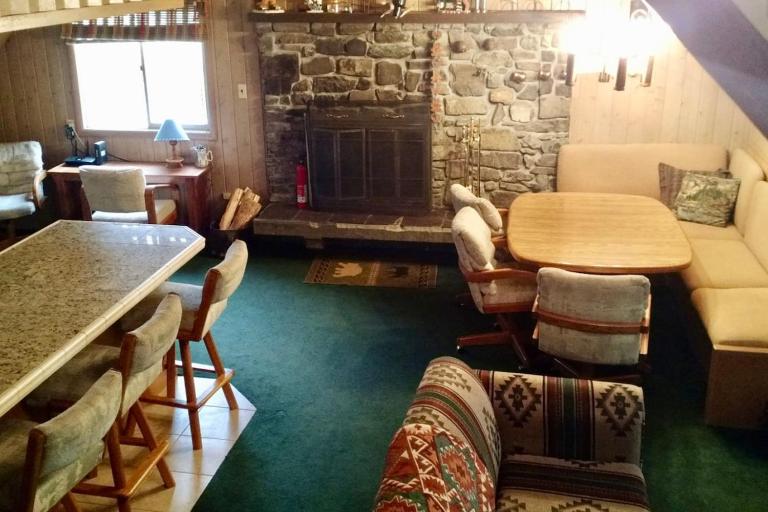 Historic Big Mountain Chalet Upper - B&B Whitefish
