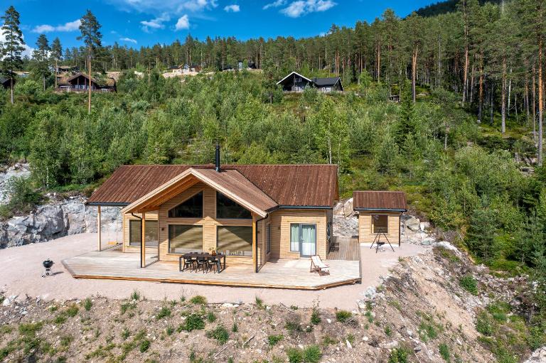 Furuheim Lodge, 4 seizoenen vakantiehuis met fantastisch uitzicht - Bed and Breakfast Vrådal