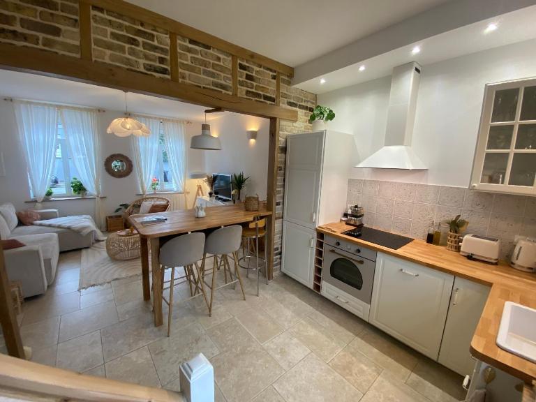 Duplex Cosy et Bohème avec parking proche Calais - B&B Coulogne
