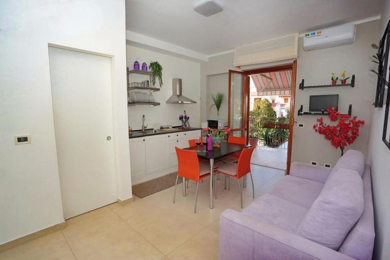 Carlo House - B&B Giardini-Naxos