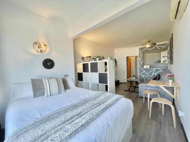 LaFrenchTouch - Moderno y acogedor estudio vista mar - B&B Torremolinos