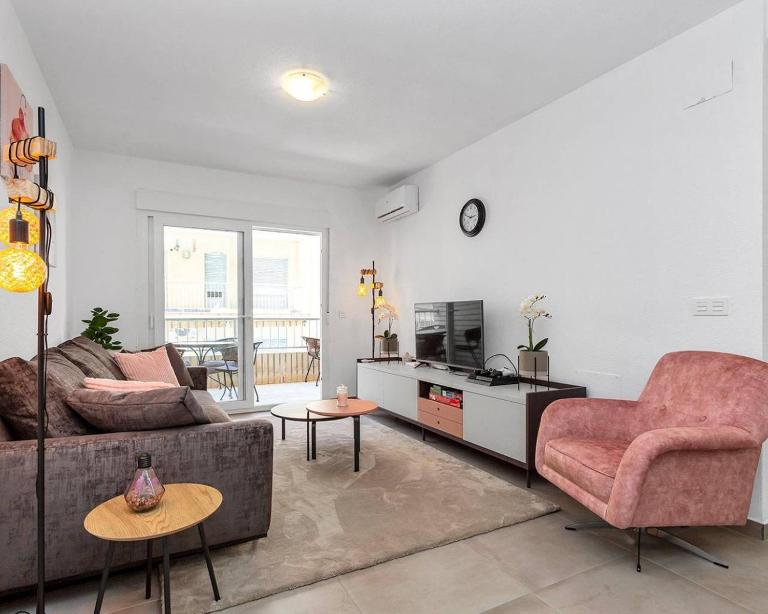 Torrevieja Hawk Apartment - Bed and Breakfast Torrevieja