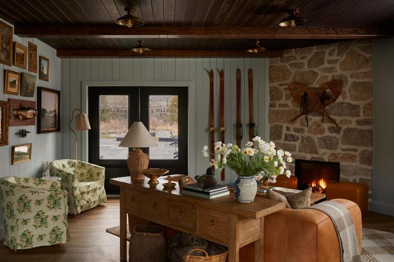 The June Motel, Beaver Valley - B&B Kimberley