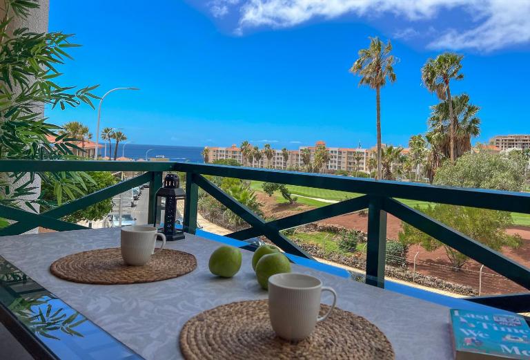 Paz Ocean View, Air condition, Wifi, Heated pool - Chambres d'hôtes San Miguel De Abona