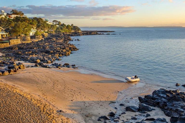 Takapuna Beachfront w Stunning Views - Chambres d'hôtes Auckland