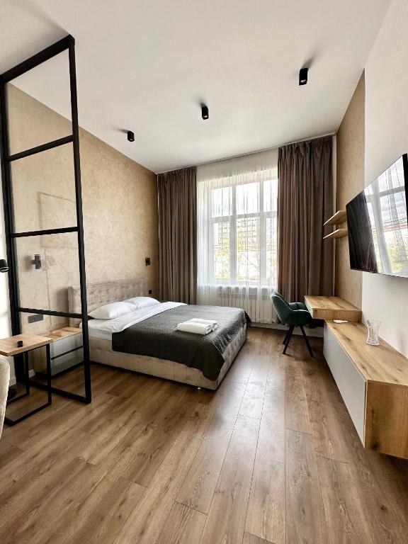 ROMANTIC Apartments - in the center of Lviv , 2 min to Opera - B&B Leópolis