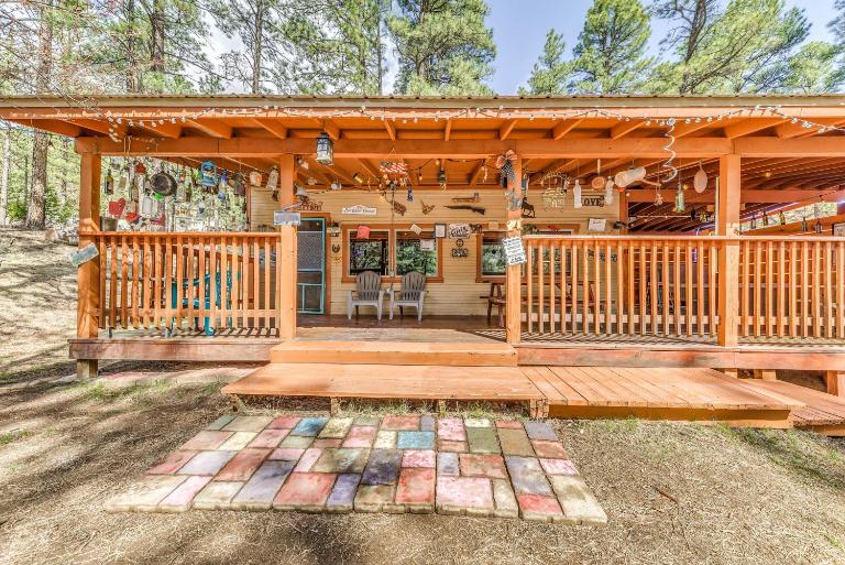 Ruidoso Cabin w/ Hot Tub - 2 Mi to Grindstone Lake - B&B Ruidoso
