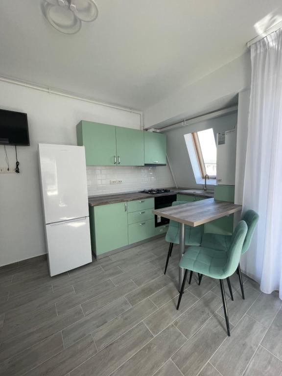Marisah Residence #6 - Ferienwohnung Otopeni