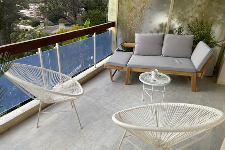 Apartment with terrace in Le Cannet Colline - B&B Le Cannet
