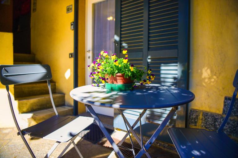 La Casa dei Laghi 2 - near JRC, Leonardo & Lago Maggiore - Bed and Breakfast Mercallo