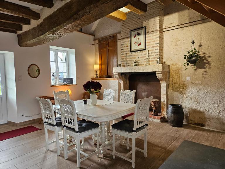 La petite Touche - Bed and Breakfast Couddes