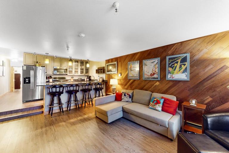 North #409 - B&B Anchorage