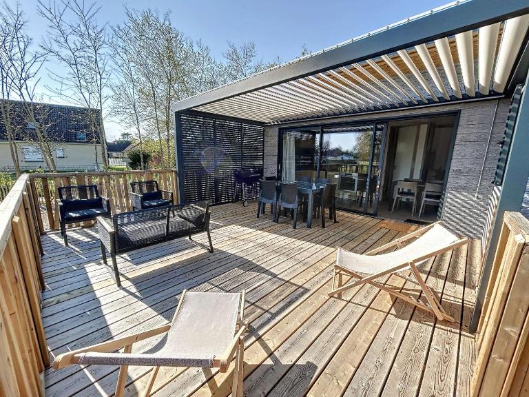 Chalet Jullouville - 6 pers. - Piscine chauffée - Terrasse privative - Proche plage et commerces - FR-1-361-470 - Ferienwohnung Jullouville