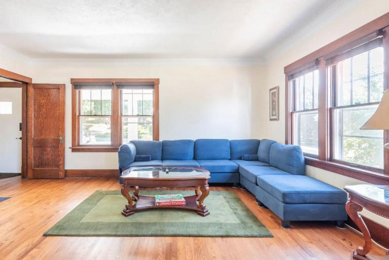 Family Fun at Fontenelle 4Br 2Bth Omaha - B&B Omaha