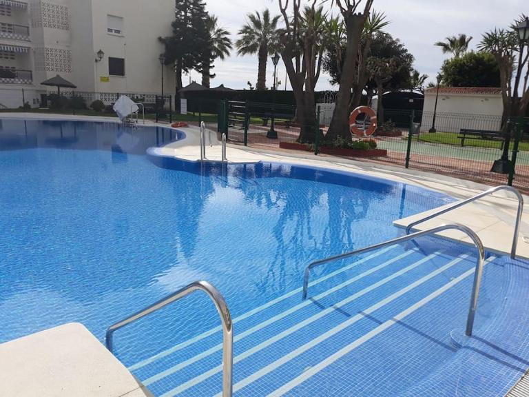 La Mar Sala Ubicacion exclente primera linea de playa con Parking by key-wise - B&B Rincón de la Victoria
