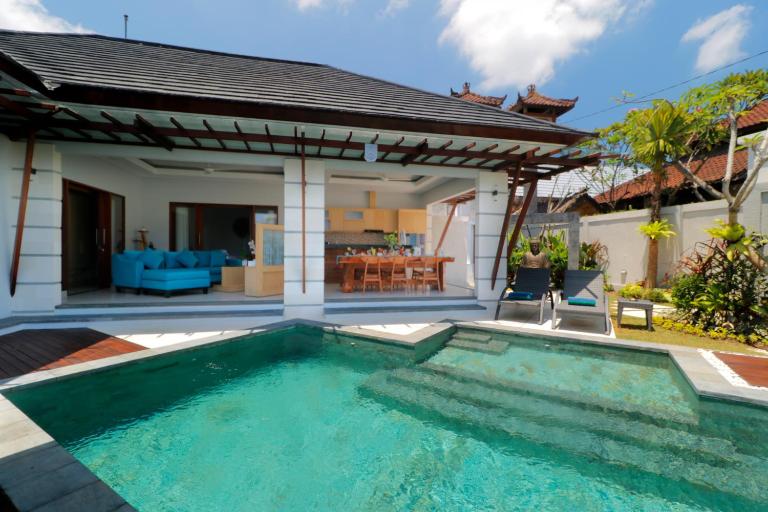 Sudha Villa Bali A - Chambres d'hôtes Seminyak