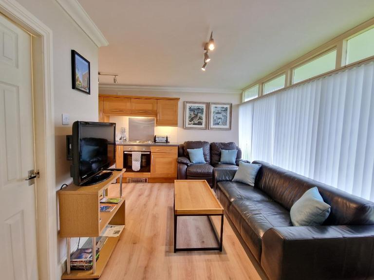 28 Broadside Holiday Chalet near Broads & Beaches - B&B Stalham